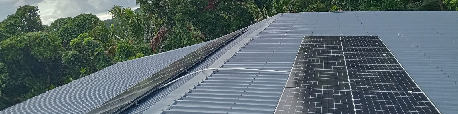 3.96kWp Hybrid Solar Installation in Viti Levu Drive, Pacific Harbor